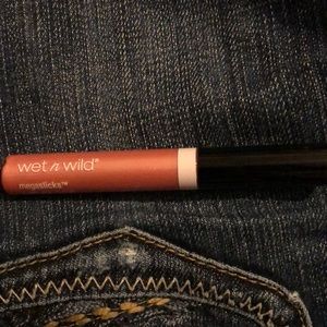 Wet n Wild lip gloss